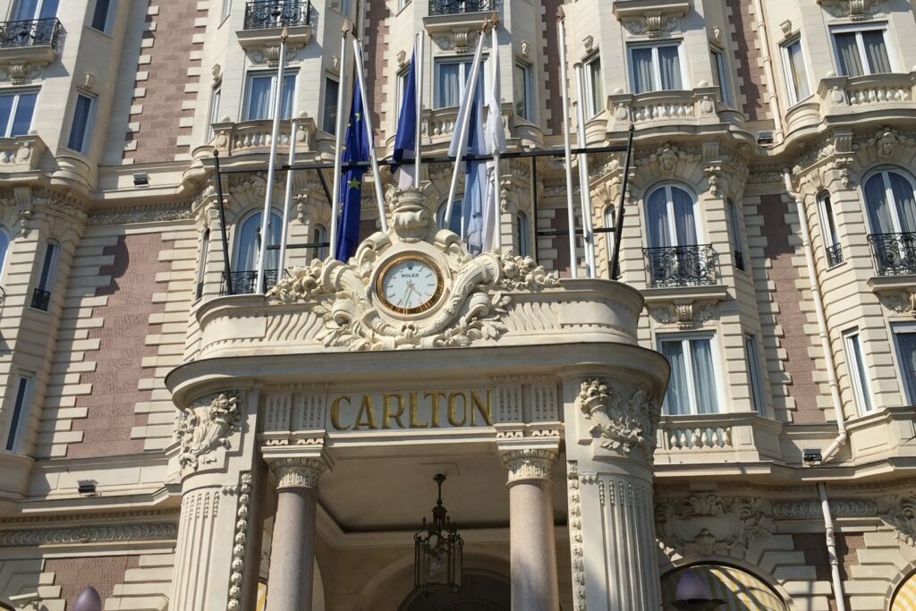 Stay near the Carlton Hotel in Cannes